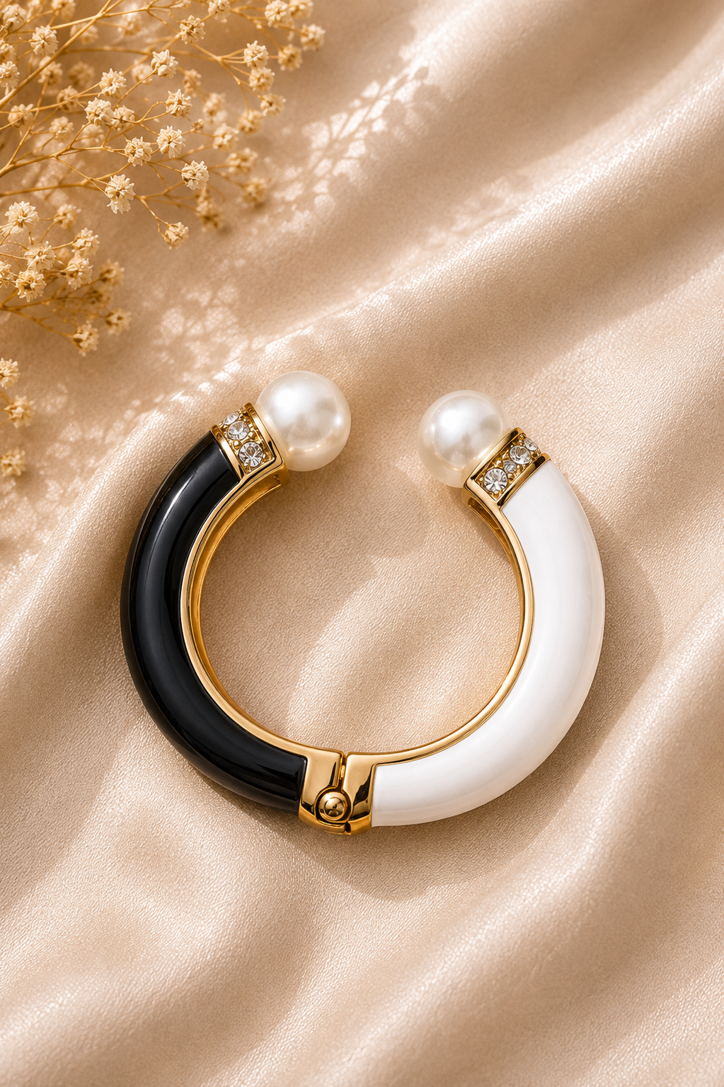 Élodie Pearl Cuff